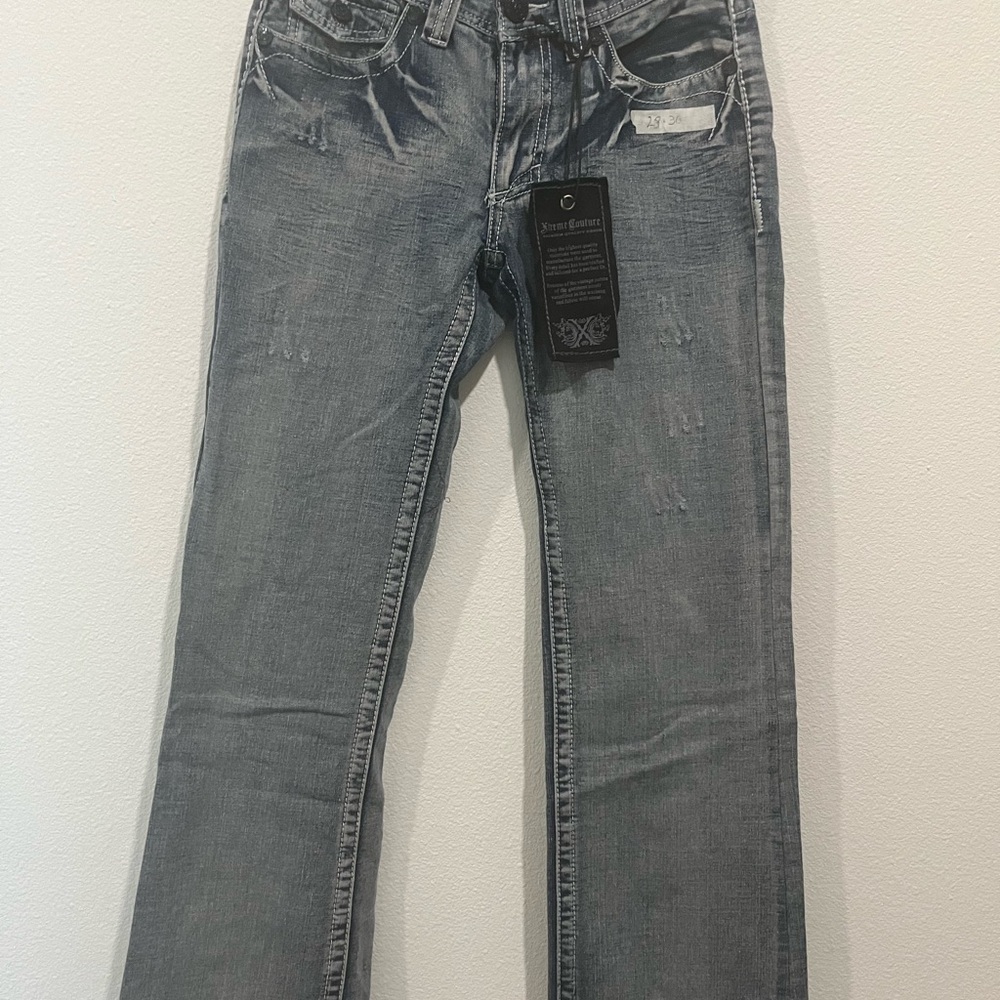 Blue Straight Leg Jeans with Classic Style